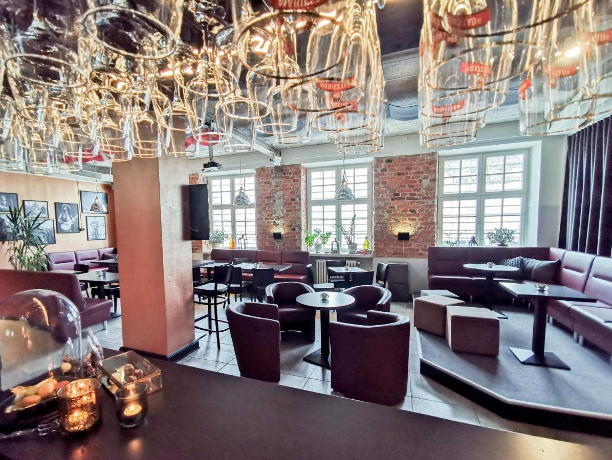 Hotell Faengelset Vaestervik Bagian luar foto